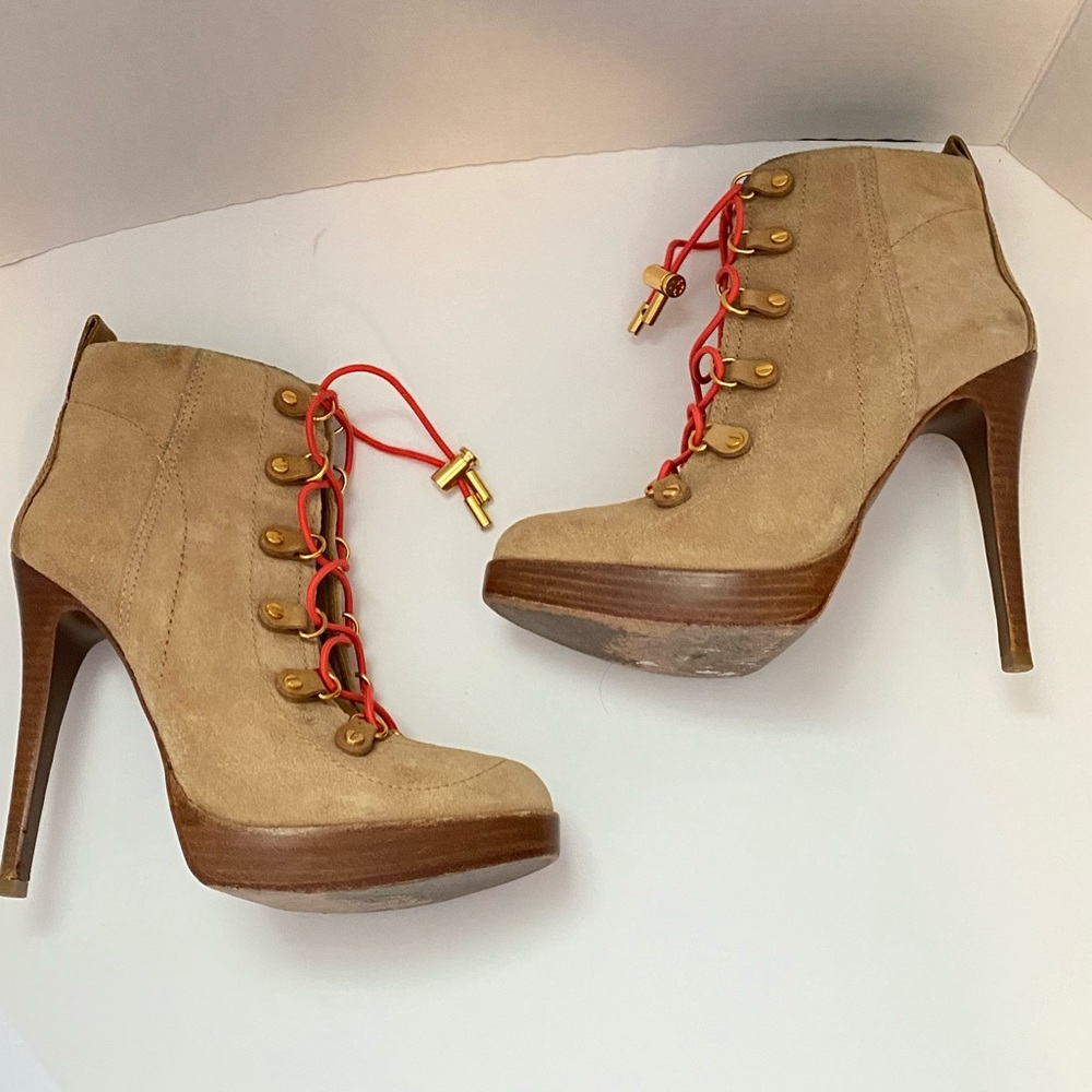 🚫SOLD🚫Tory Burch Halima Suede Booties